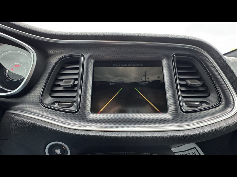 Used 2015 Dodge Challenger R/T Plus RWD image 21