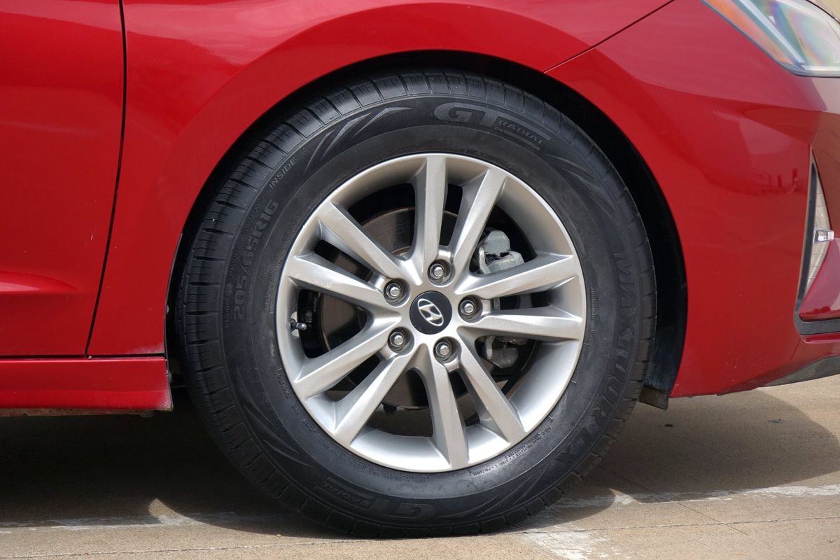 Used 2019 Hyundai Elantra Value Edition FWD image 30