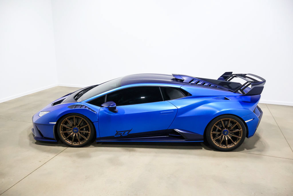 Used 2023 Lamborghini Huracan STO RWD image 19