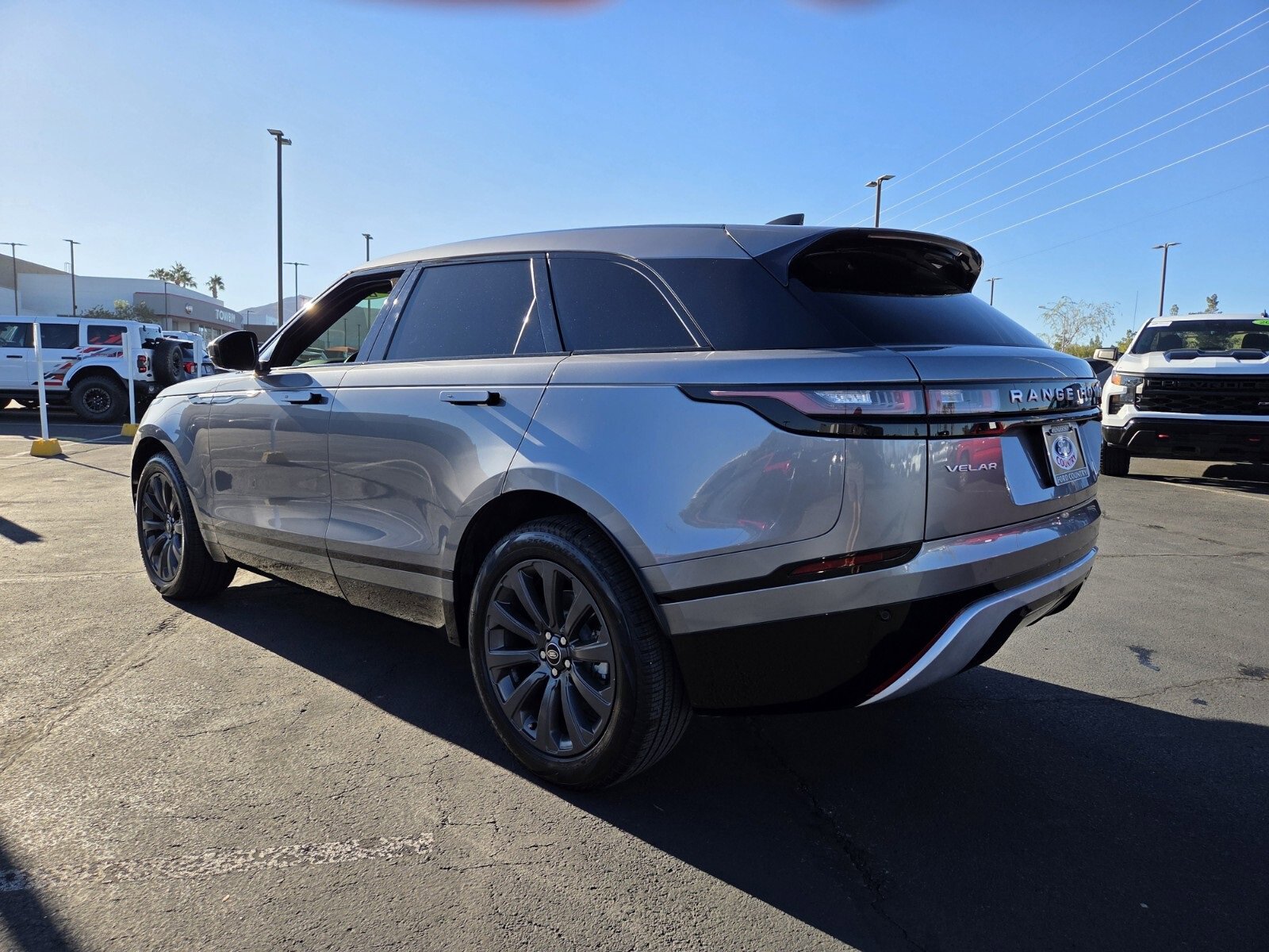 Used 2022 Land Rover Range Rover Velar S image 4