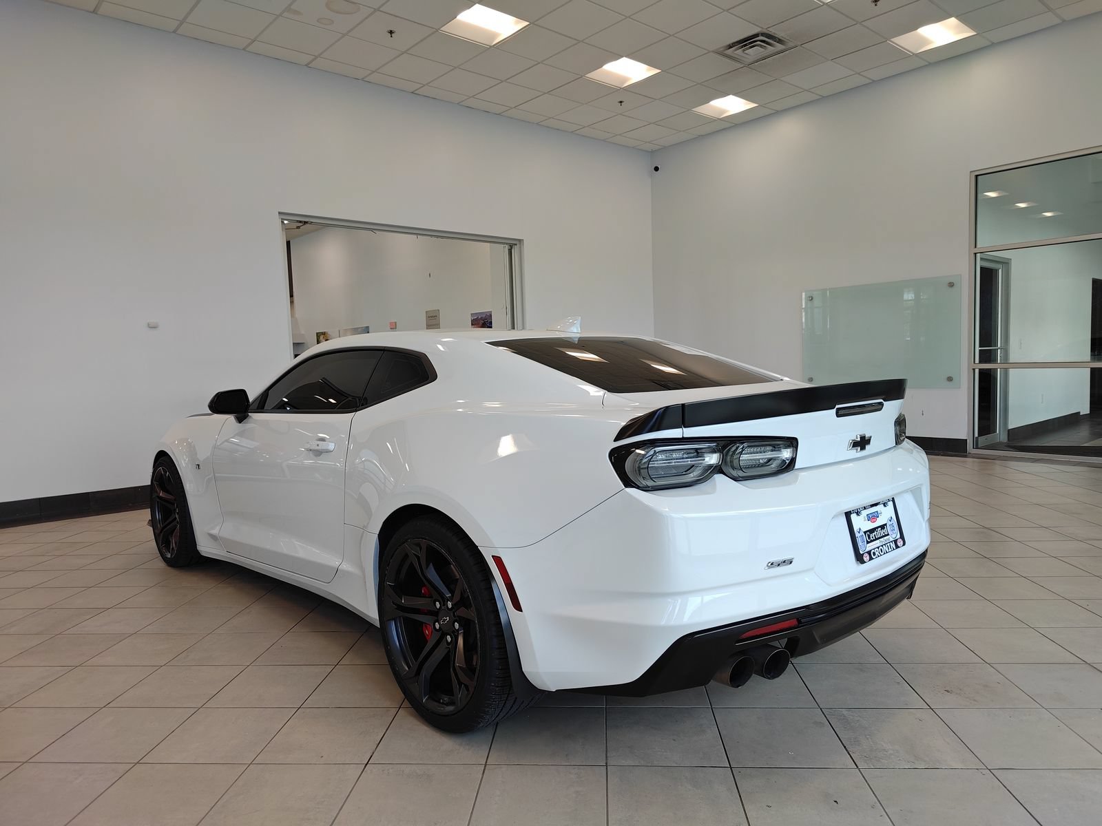 Used 2023 Chevrolet Camaro SS RWD image 5
