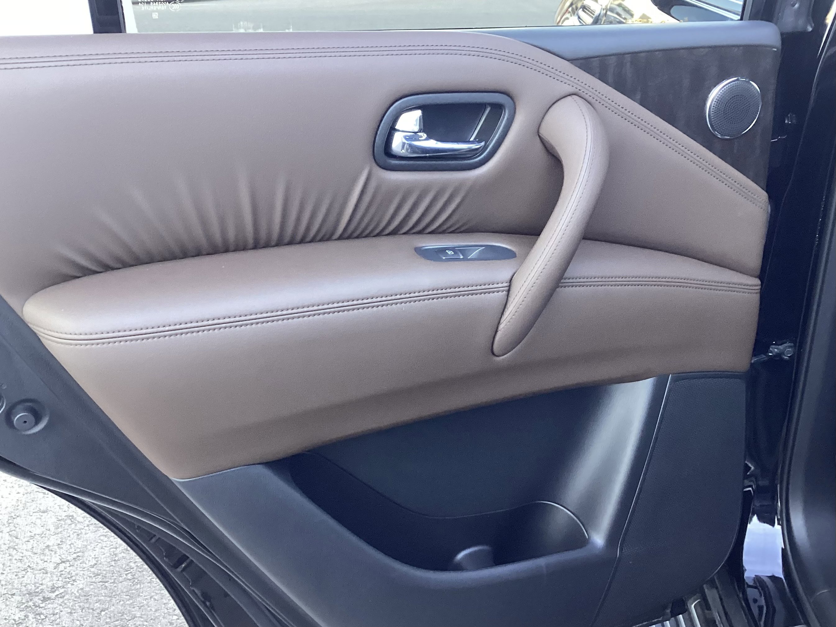 Used 2024 Nissan Armada Platinum w/ Captain's Chairs Package image 32