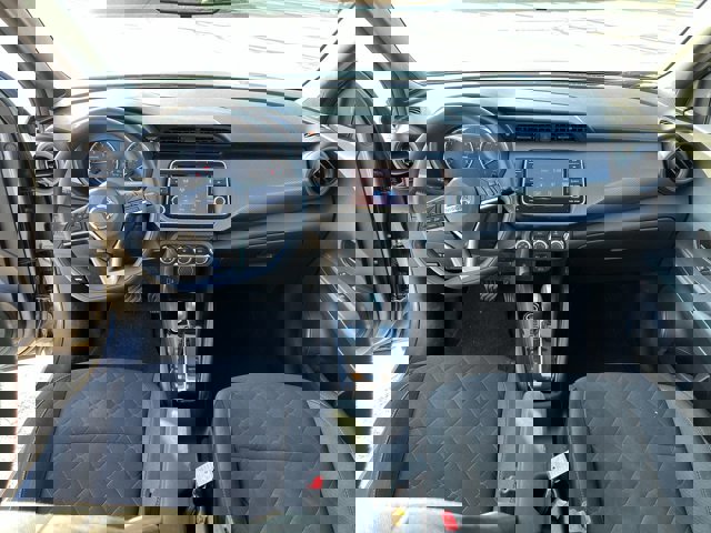 Used 2020 Nissan Kicks S image 21