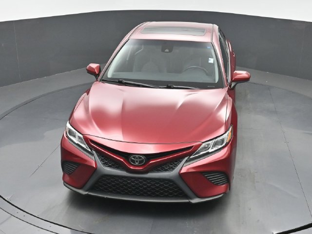 Used 2018 Toyota Camry SE w/ Moonroof Package FWD image 28