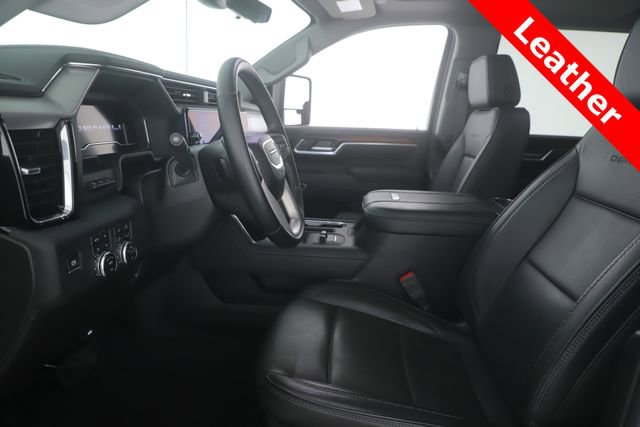 Used 2025 GMC Sierra 2500 Denali w/ Denali Reserve Package AWD/4WD image 16