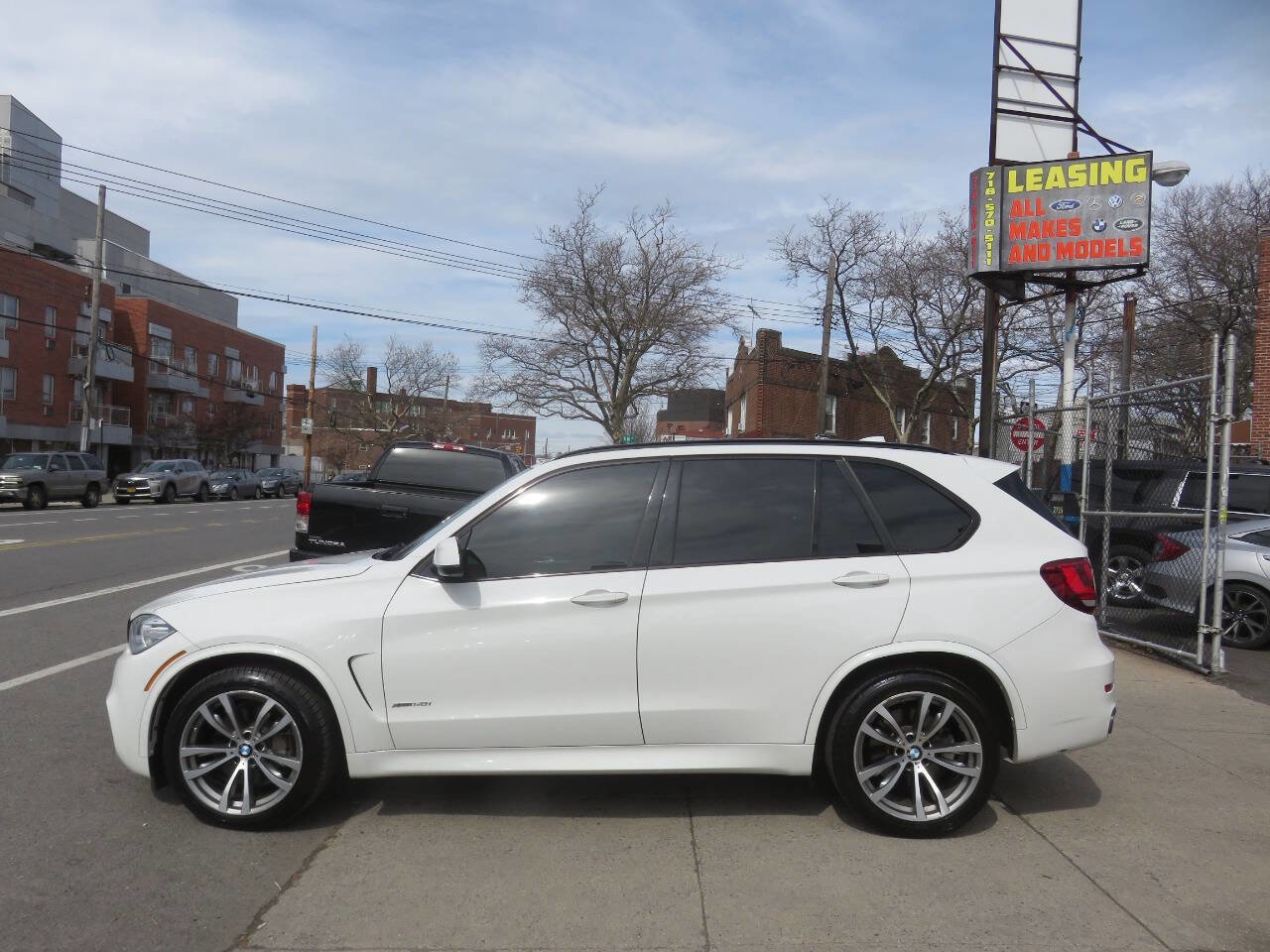 Used 2016 BMW X5 xDrive50i AWD/4WD image 7