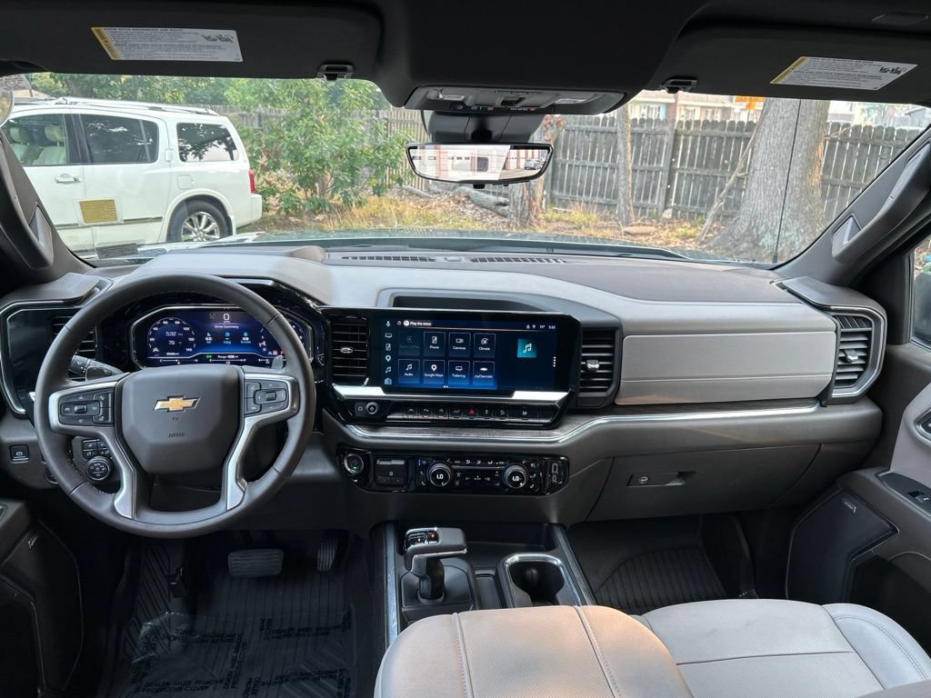 Used 2023 Chevrolet Silverado 1500 LTZ w/ Technology Package AWD/4WD image 30