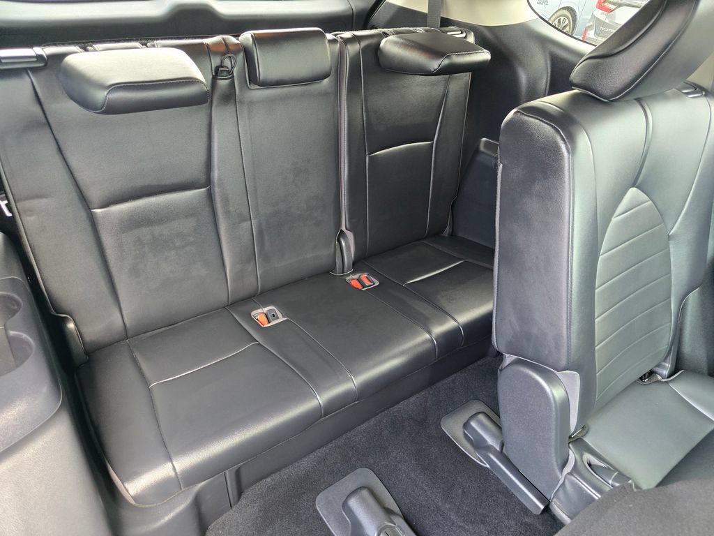 Used 2021 Toyota Highlander XLE AWD/4WD image 15