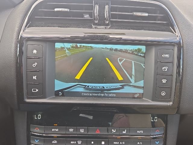 Used 2017 Jaguar F-PACE Premium AWD/4WD image 32