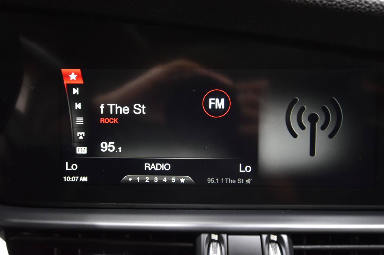 Used 2019 Alfa Romeo Giulia Ti AWD/4WD image 21