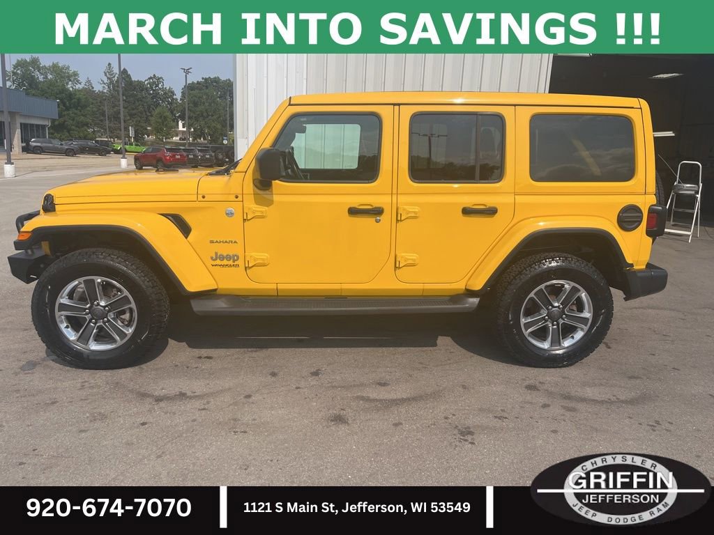 Used 2019 Jeep Wrangler Unlimited Sahara image 2