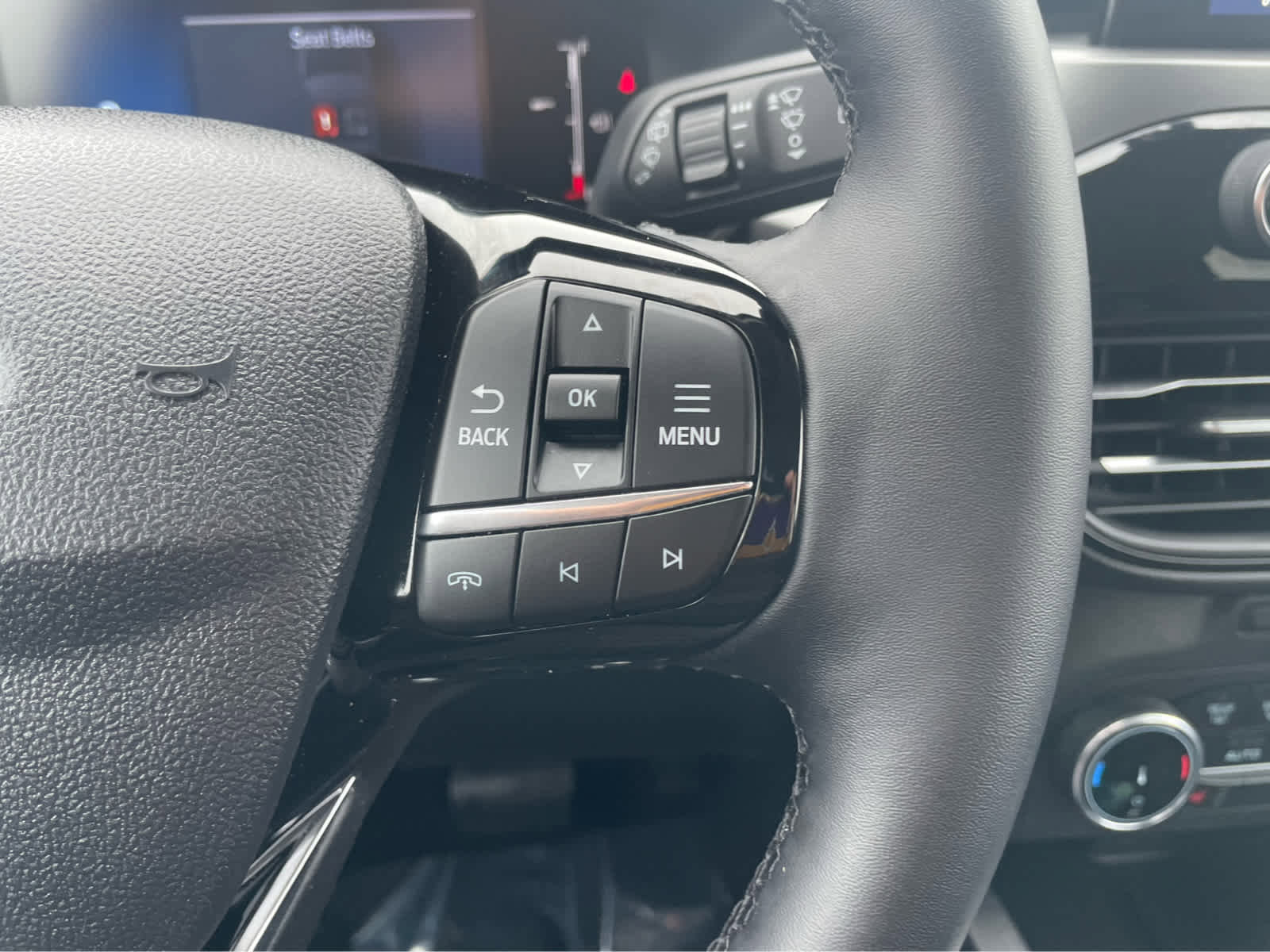 Used 2025 Ford Escape Active w/ Cold Weather Package image 16