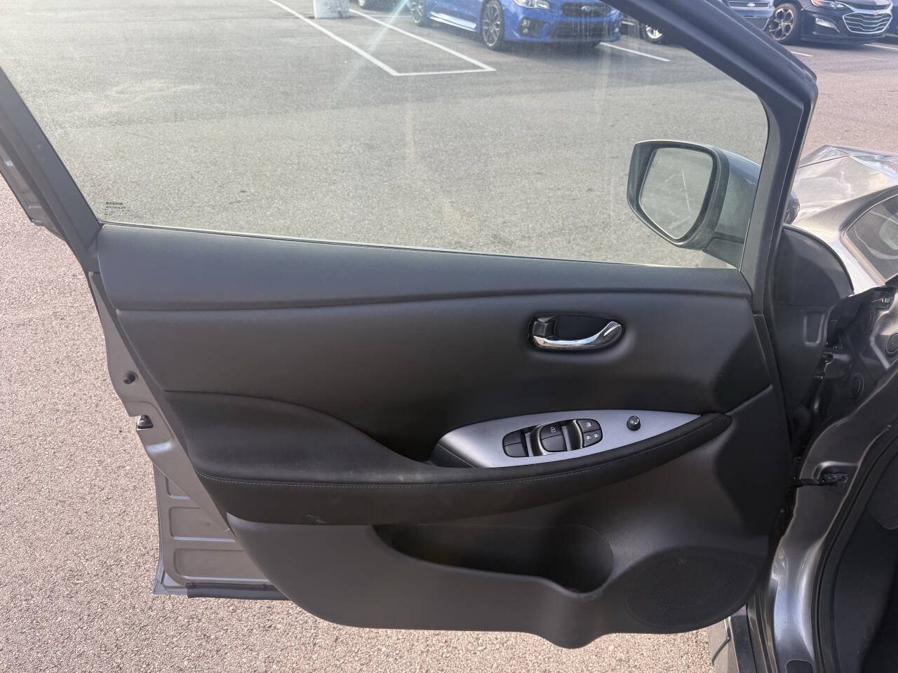 Used 2022 Nissan Leaf S FWD image 17