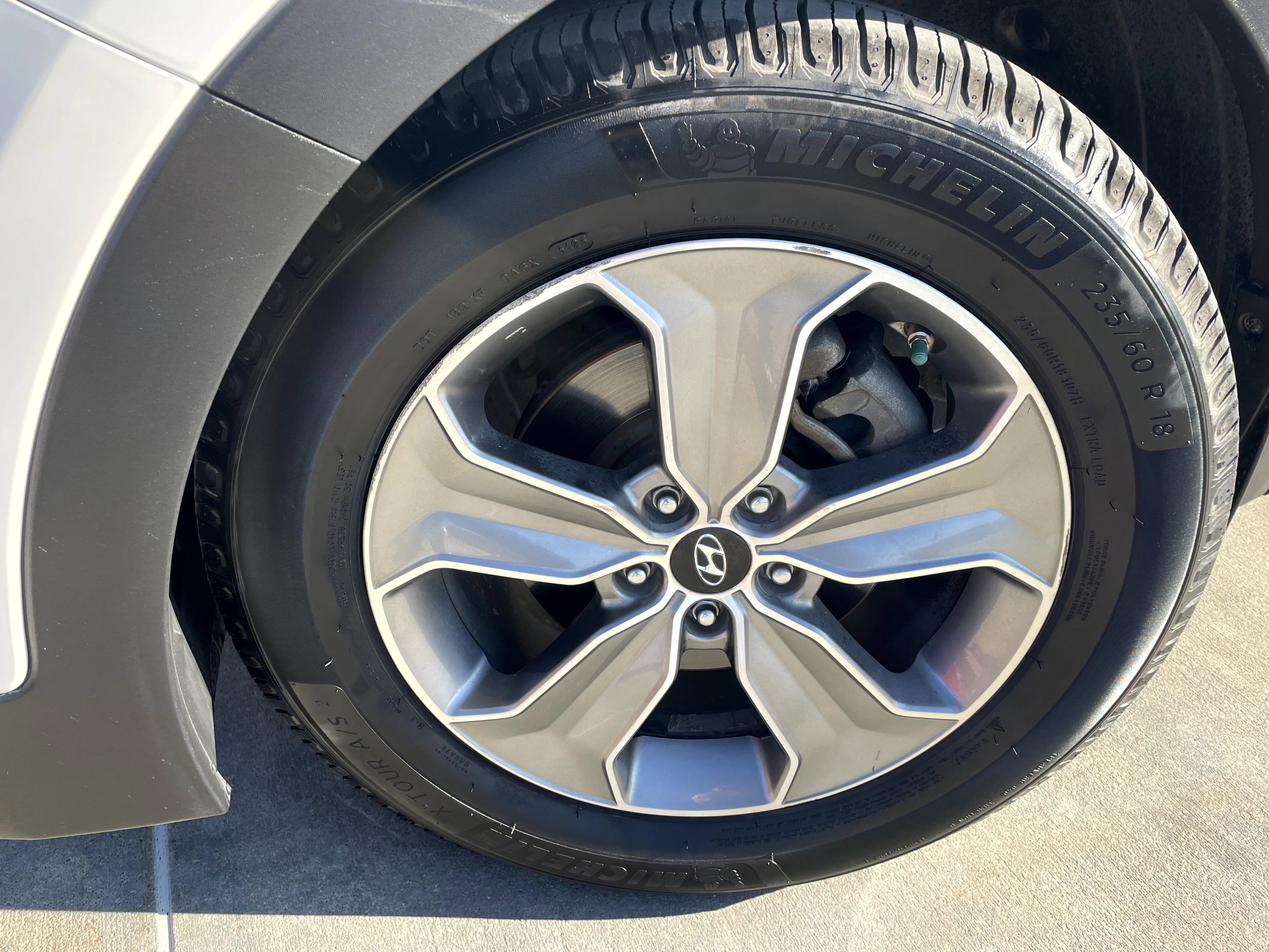 Used 2014 Hyundai Santa Fe Limited image 4