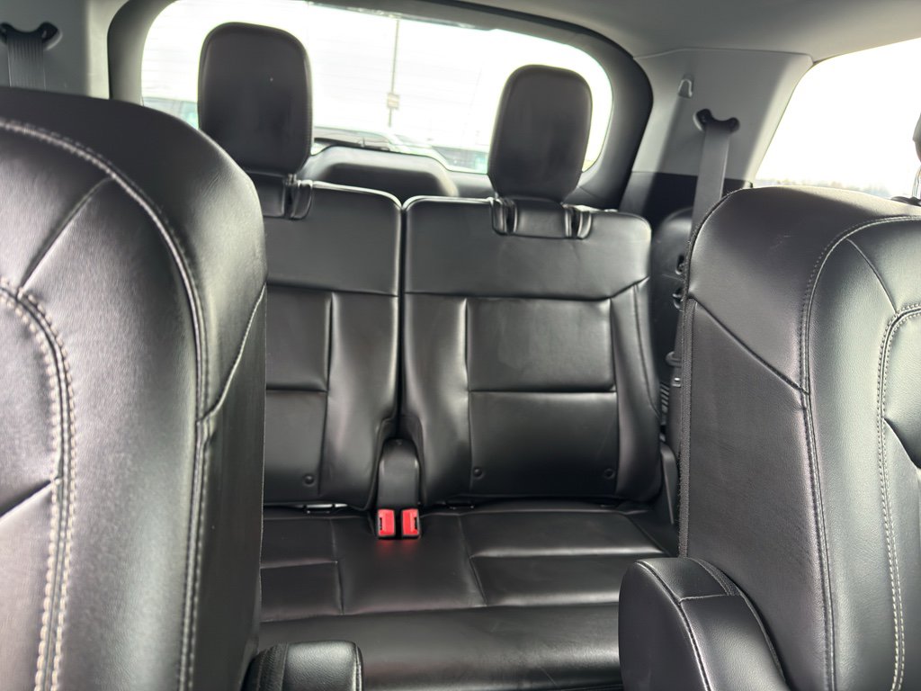 Used 2022 Ford Explorer XLT w/ Equipment Group 202A image 14