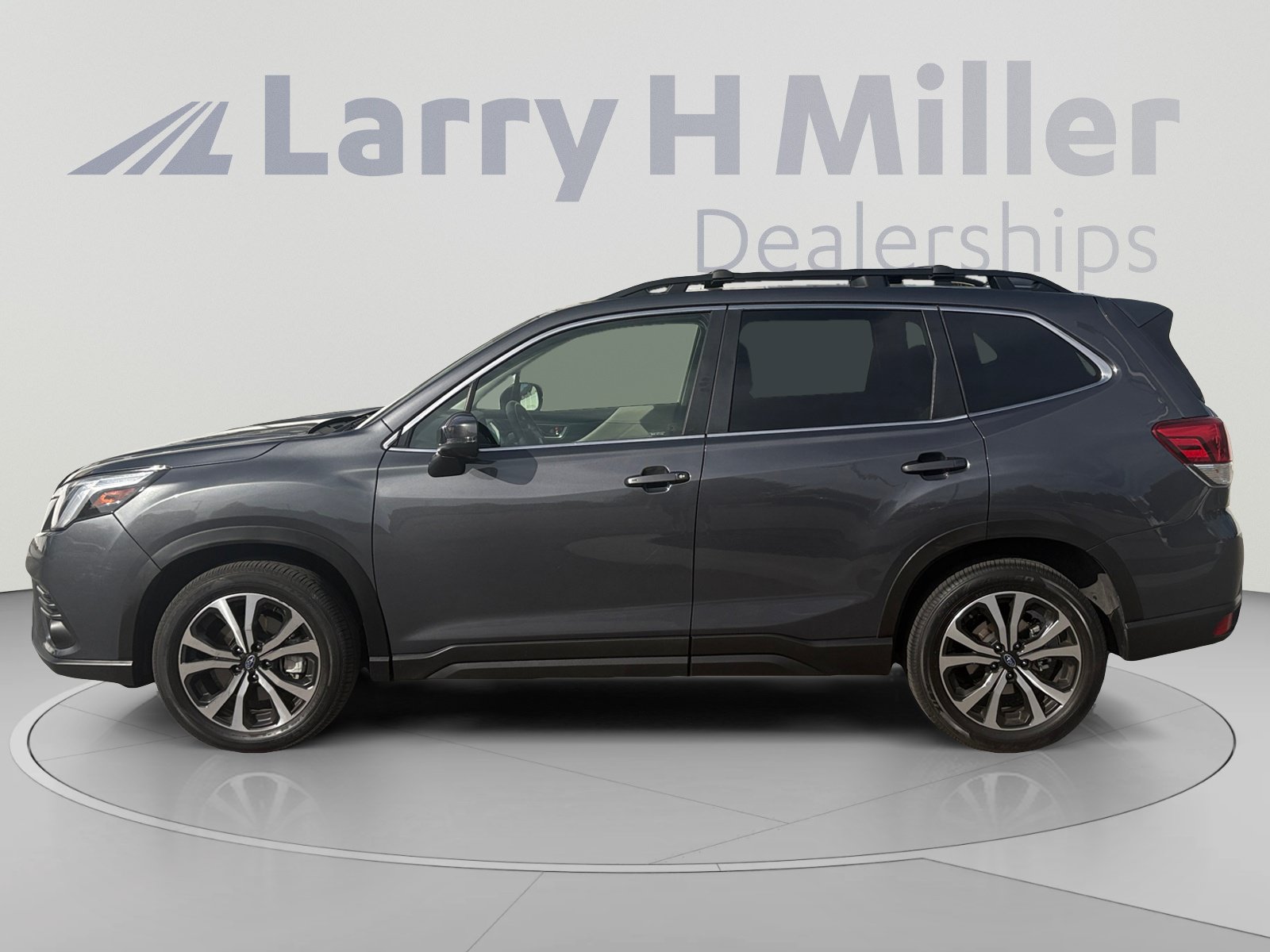 Certified 2022 Subaru Forester Limited w/ Popular Package #2 AWD/4WD image 2