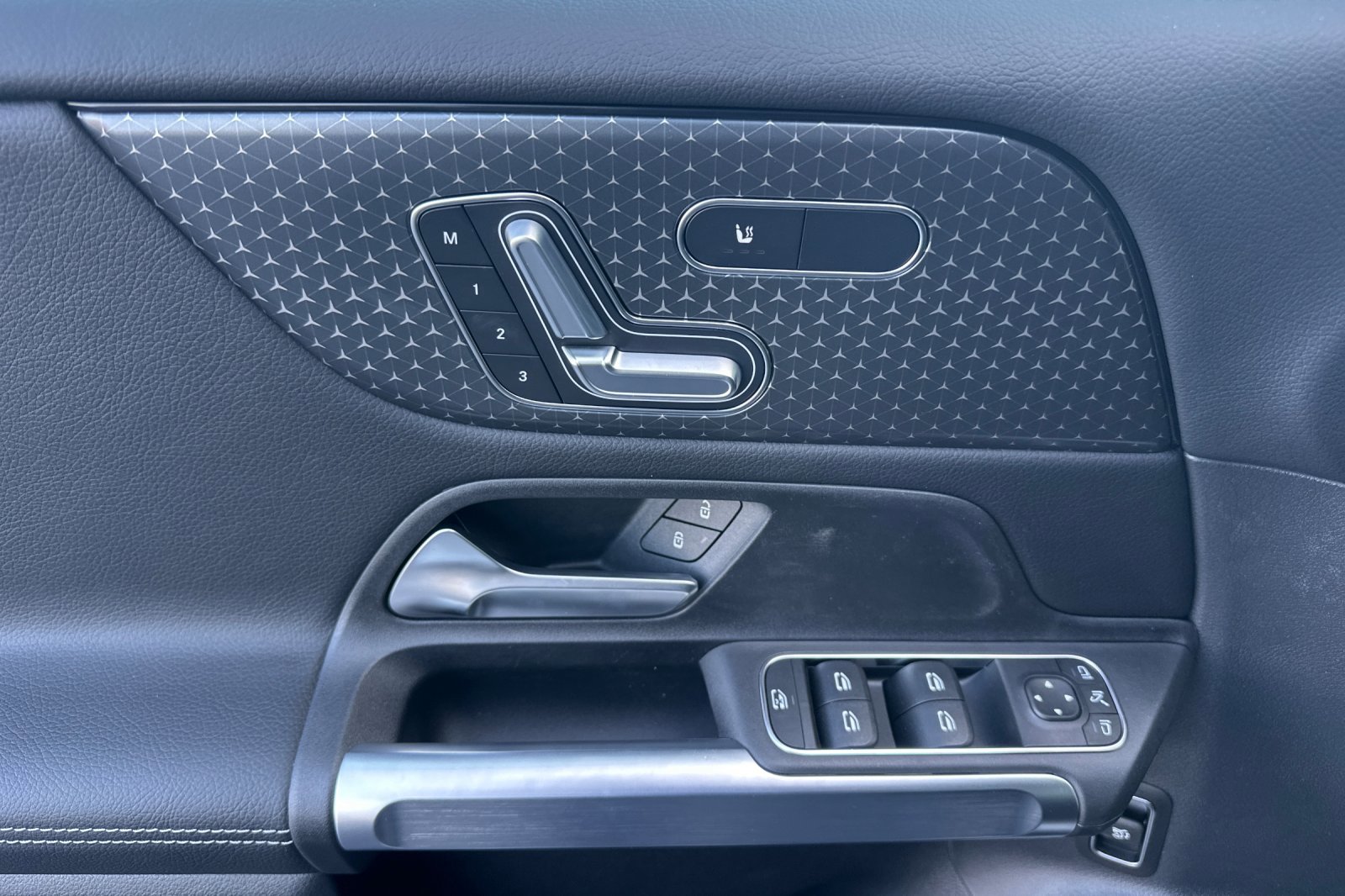 New 2026 Mercedes-Benz GLB 250 250 image 11