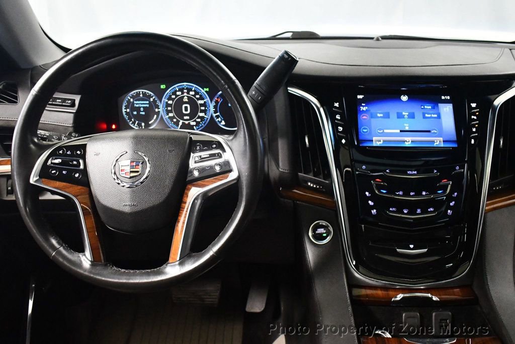 Used 2015 Cadillac Escalade Premium image 29