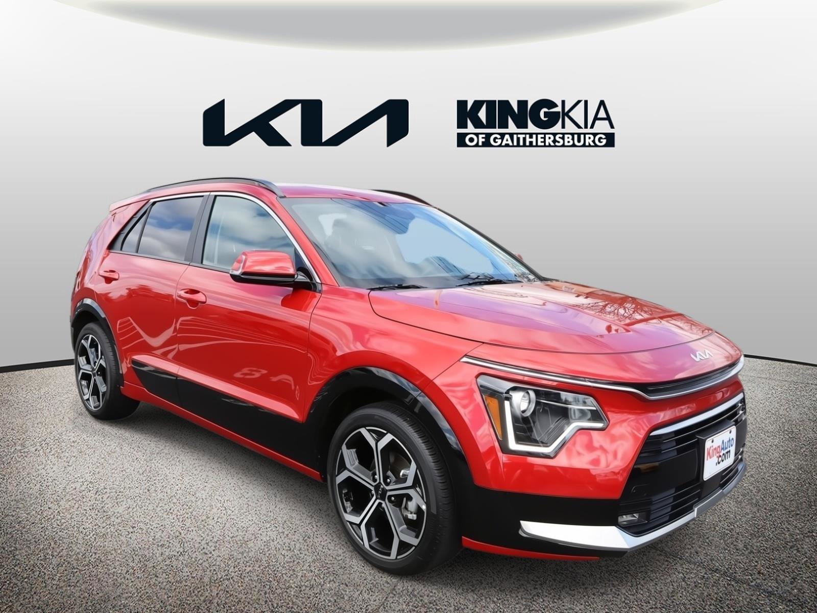 Certified 2025 Kia Niro EX Touring image 1