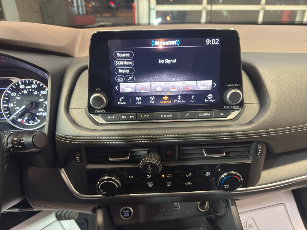 Used 2023 Nissan Rogue S AWD/4WD image 18