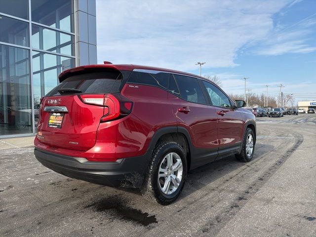 Used 2024 GMC Terrain SLE w/ LPO, Floor Liner Package image 7