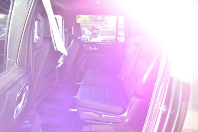 Used 2023 Chevrolet Suburban LT AWD/4WD image 34