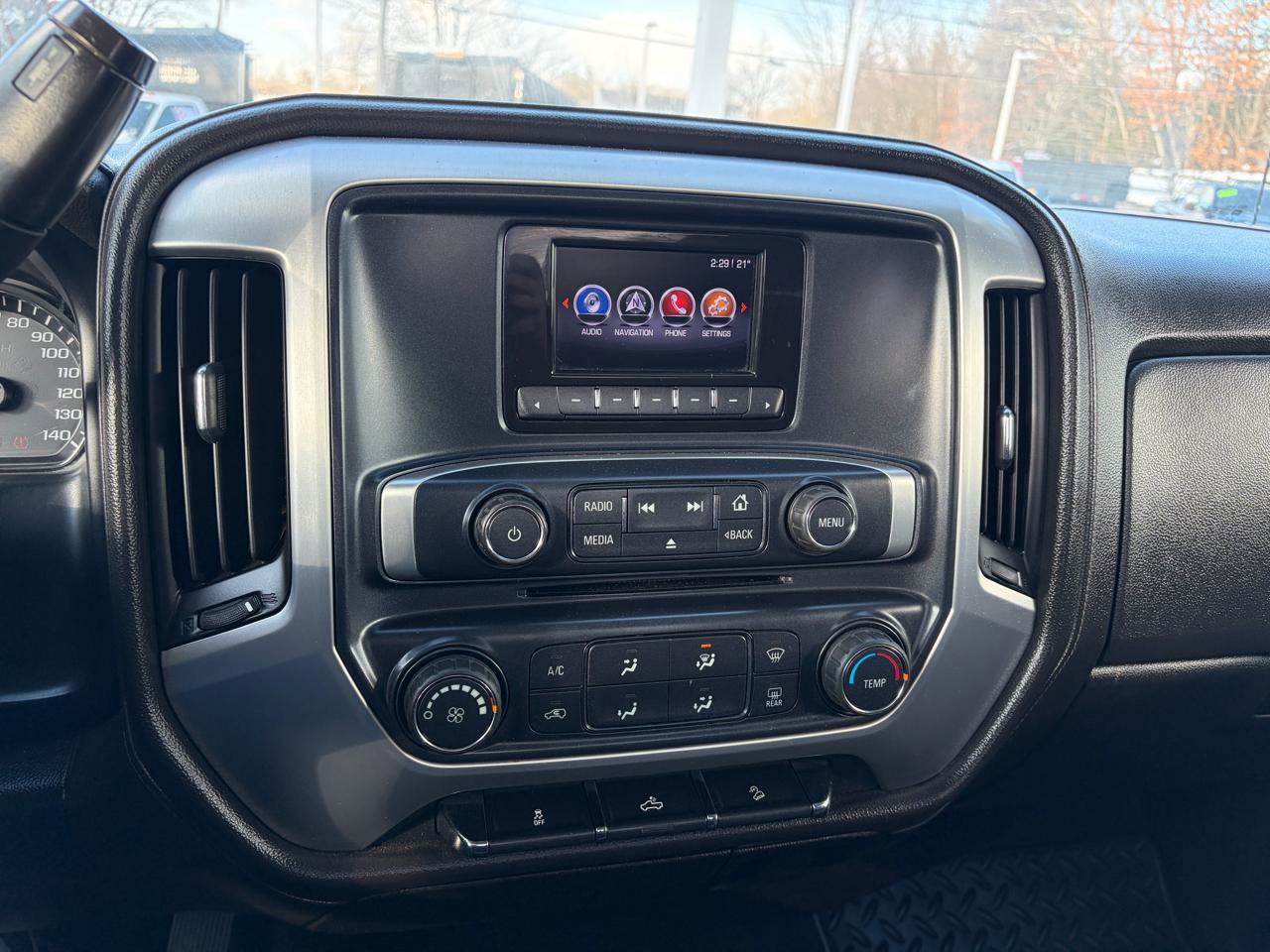 Used 2015 GMC Sierra 2500 SLE w/ SLE Preferred Package image 26