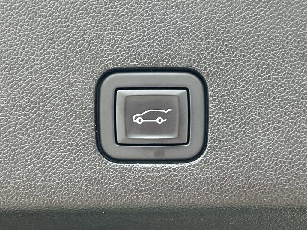 Certified 2023 Cadillac XT6 Sport image 13