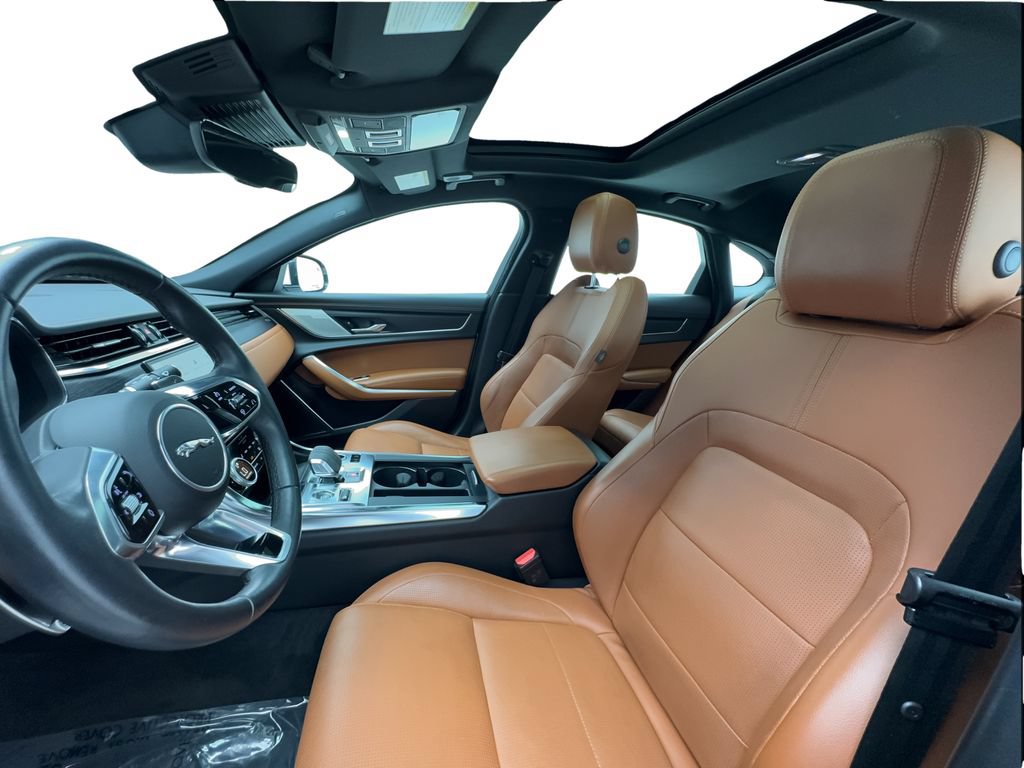 Used 2024 Jaguar XF R-Dynamic SE RWD image 18
