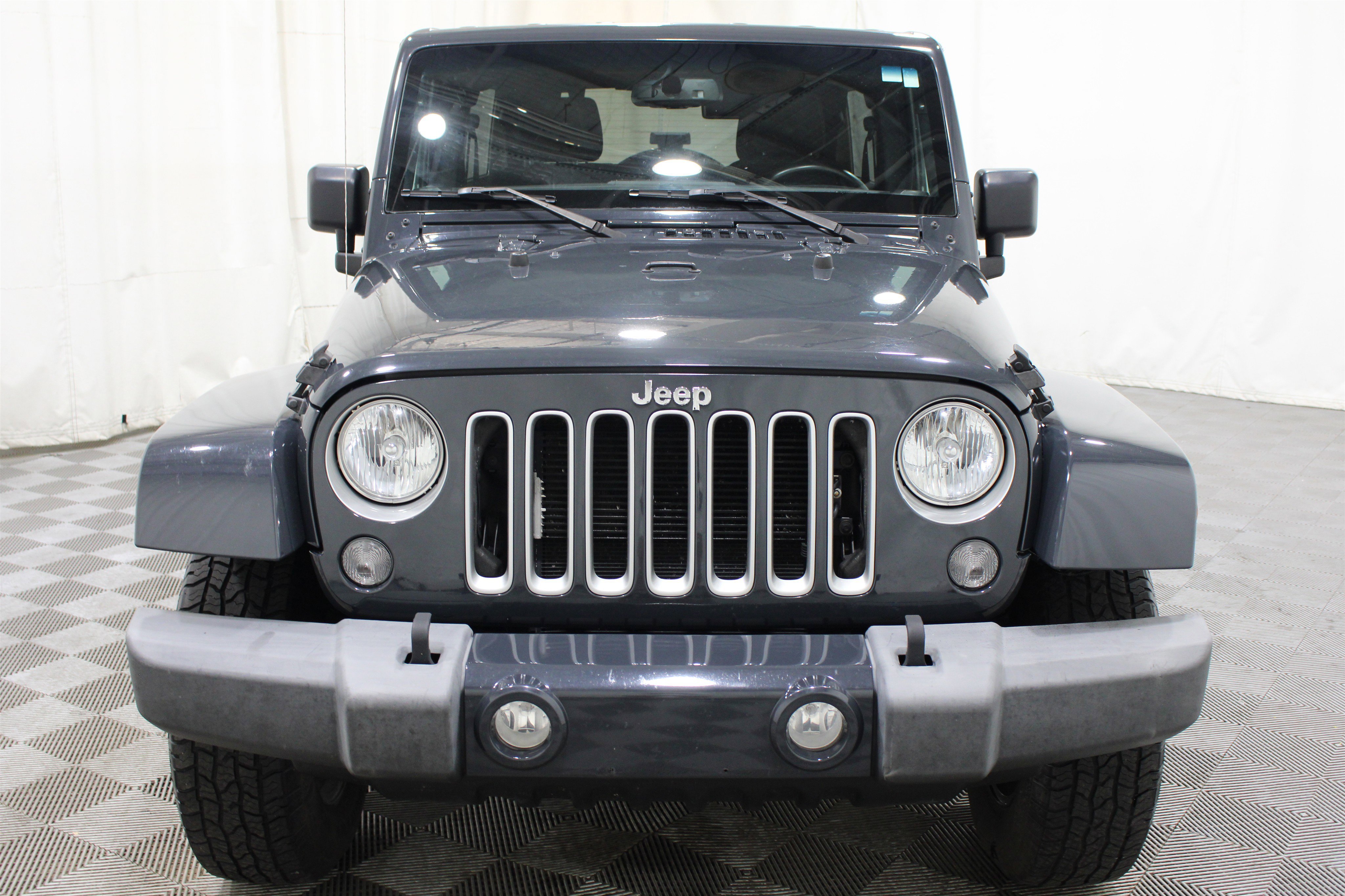 Used 2016 Jeep Wrangler Unlimited Sahara w/ Max Tow Package image 27