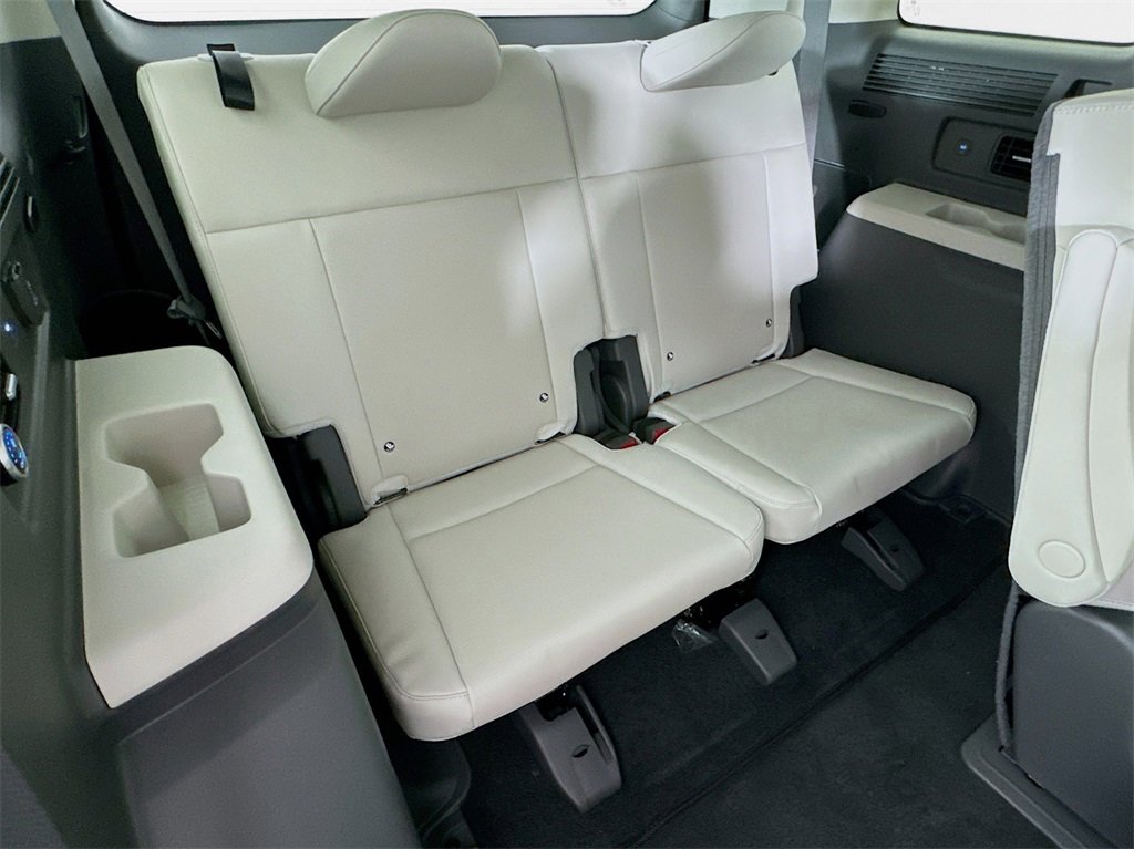 Used 2024 Hyundai Santa Fe Calligraphy image 29