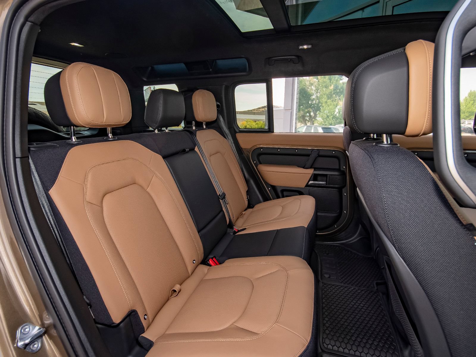 New 2026 Land Rover Defender 110 X AWD/4WD image 47