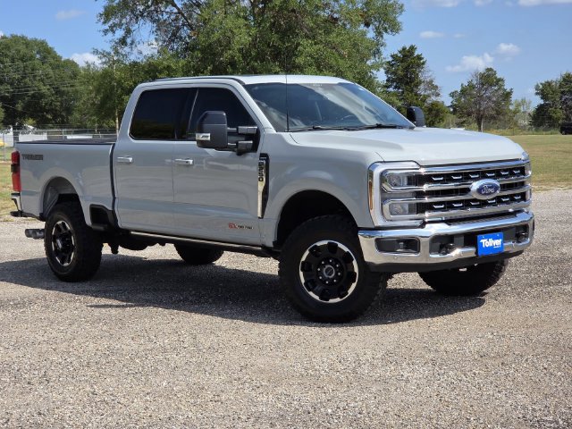 Used 2025 Ford F250 Lariat w/ Lariat Ultimate Package AWD/4WD image 2