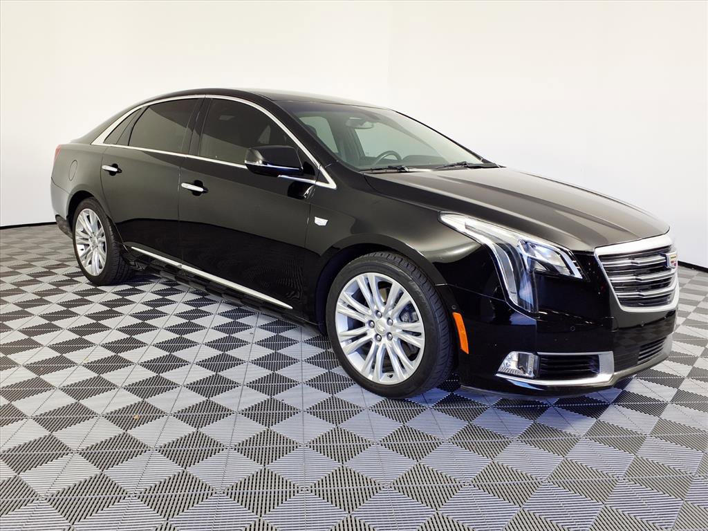 Used 2019 Cadillac XTS Luxury image 3