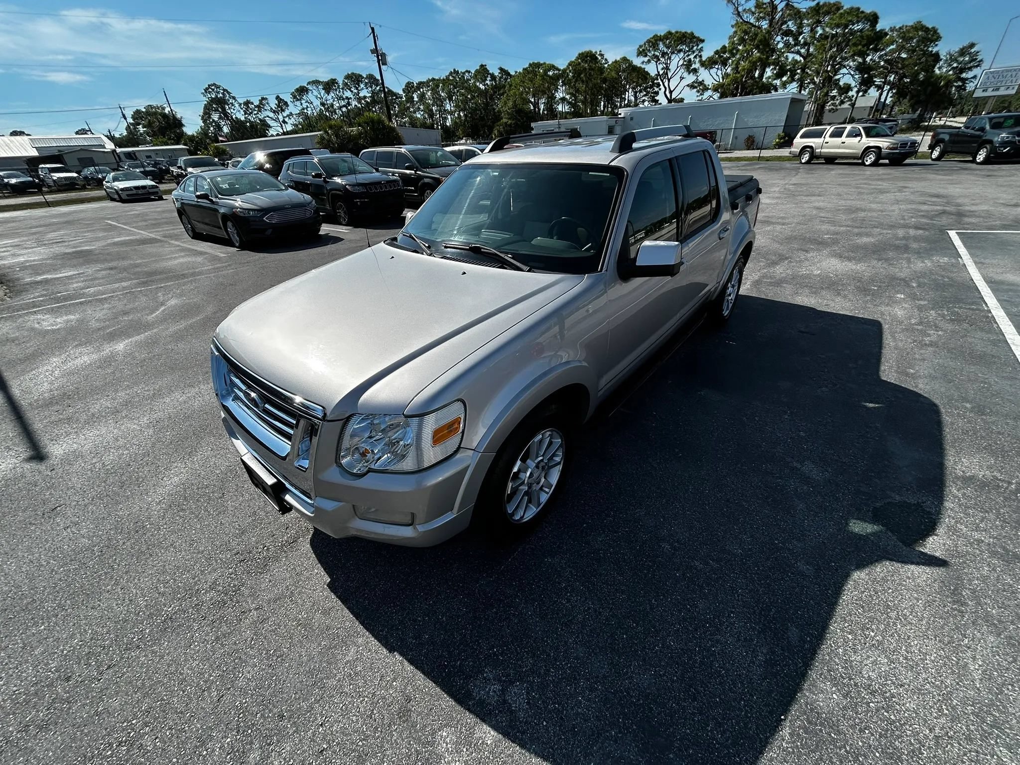 Used 2007 Ford Explorer Sport Trac Limited AWD/4WD image 14