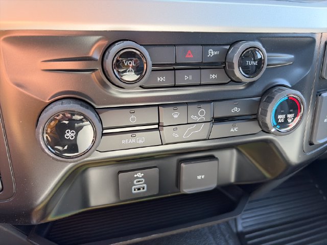 New 2026 Ford F550 4x4 Crew Cab image 20