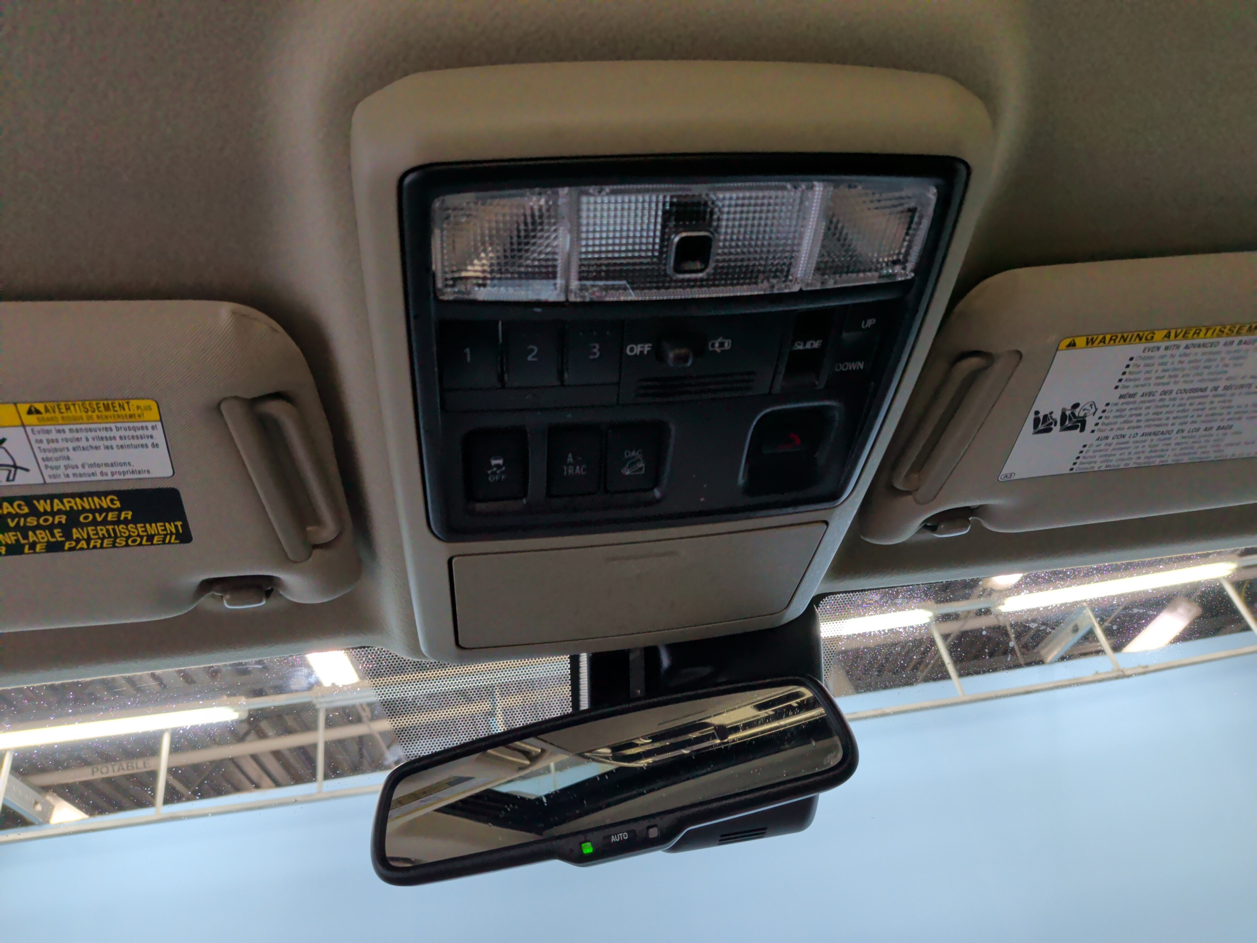 Used 2024 Toyota 4Runner Limited AWD/4WD image 26