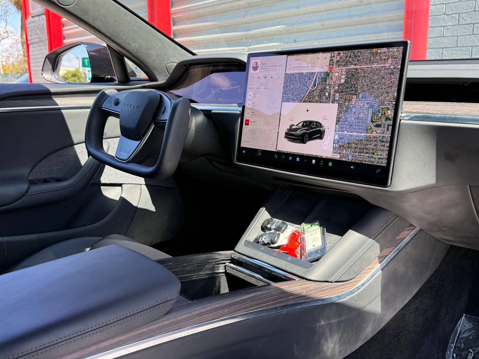 Used 2022 Tesla Model S image 13