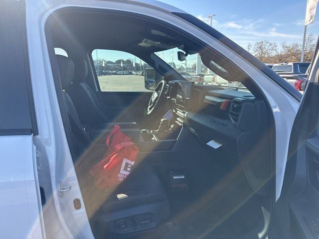 New 2026 Toyota Tundra SR5 AWD/4WD image 11
