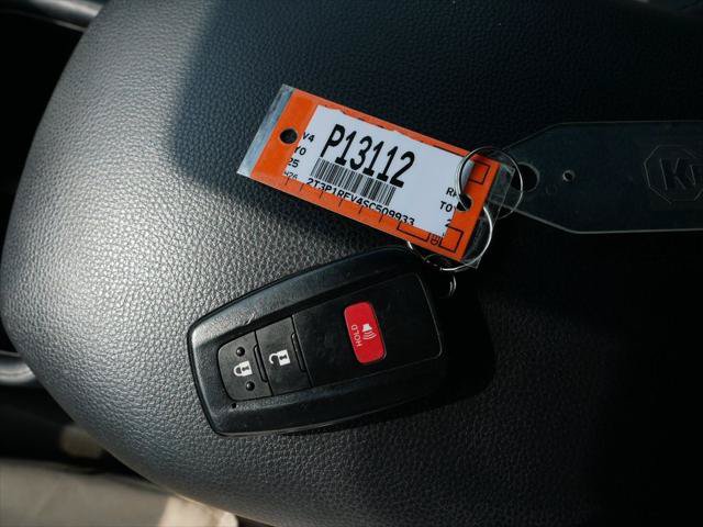 Certified 2025 Toyota RAV4 XLE AWD/4WD image 27