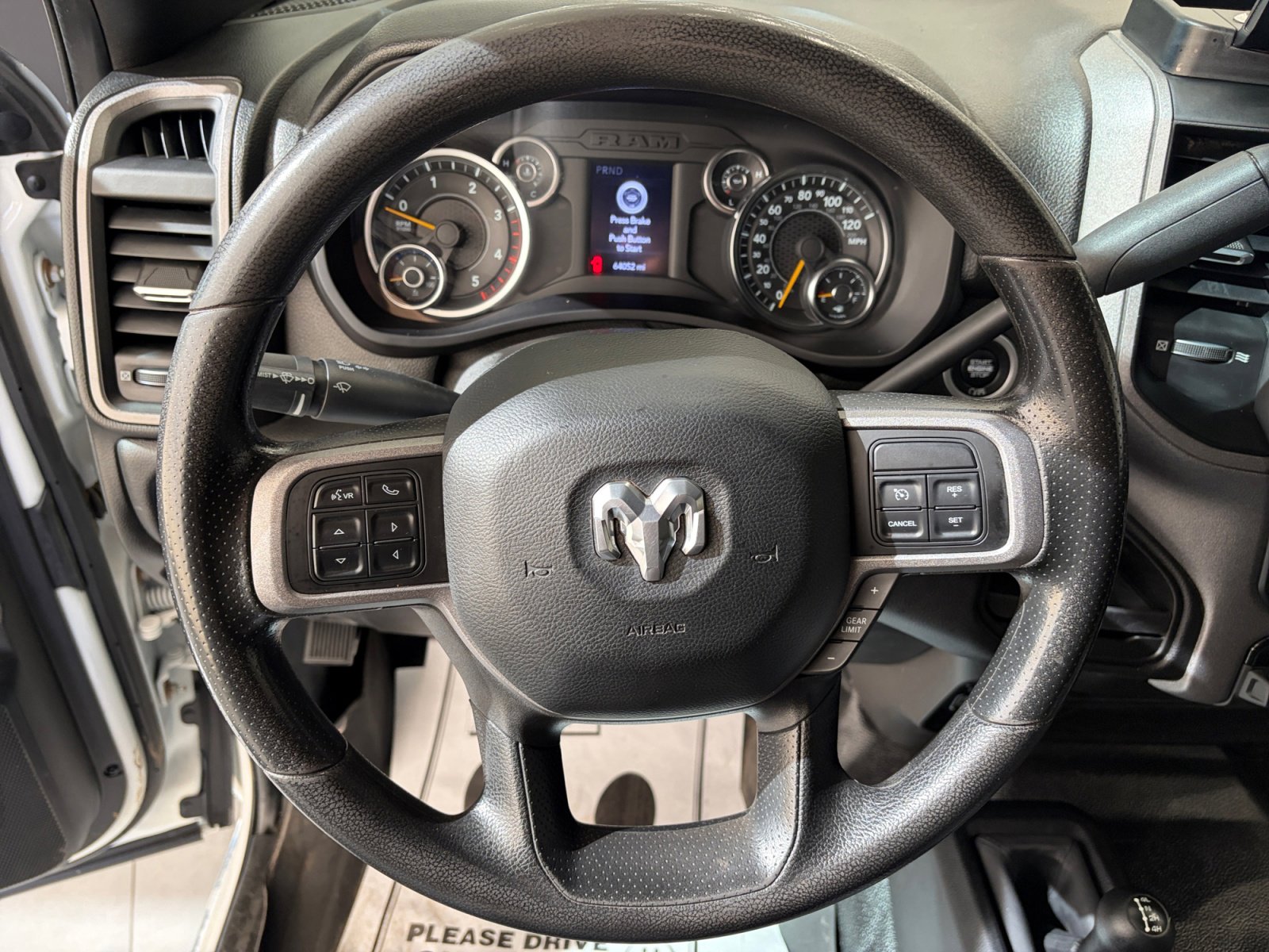 Used 2022 RAM 3500 Tradesman w/ Chrome Appearance Group image 9