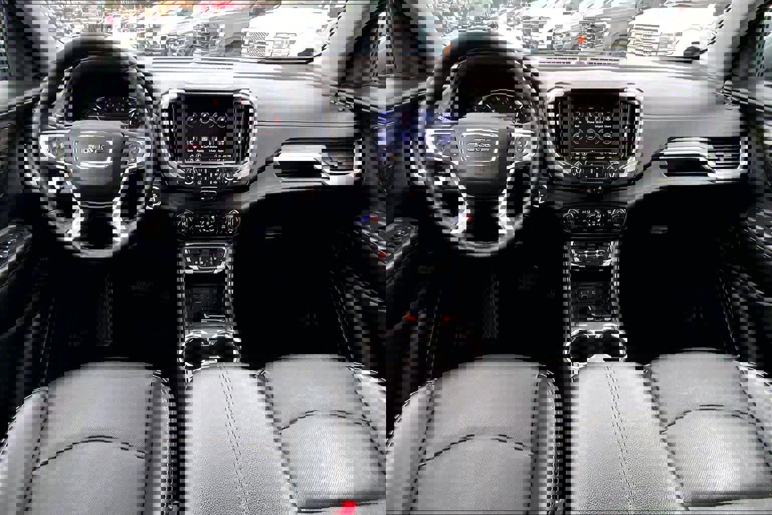 Used 2023 GMC Terrain SLT image 15