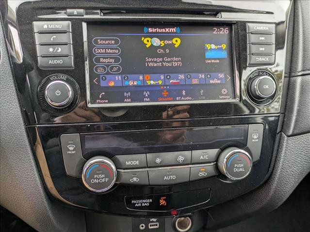 Used 2020 Nissan Rogue SV image 13