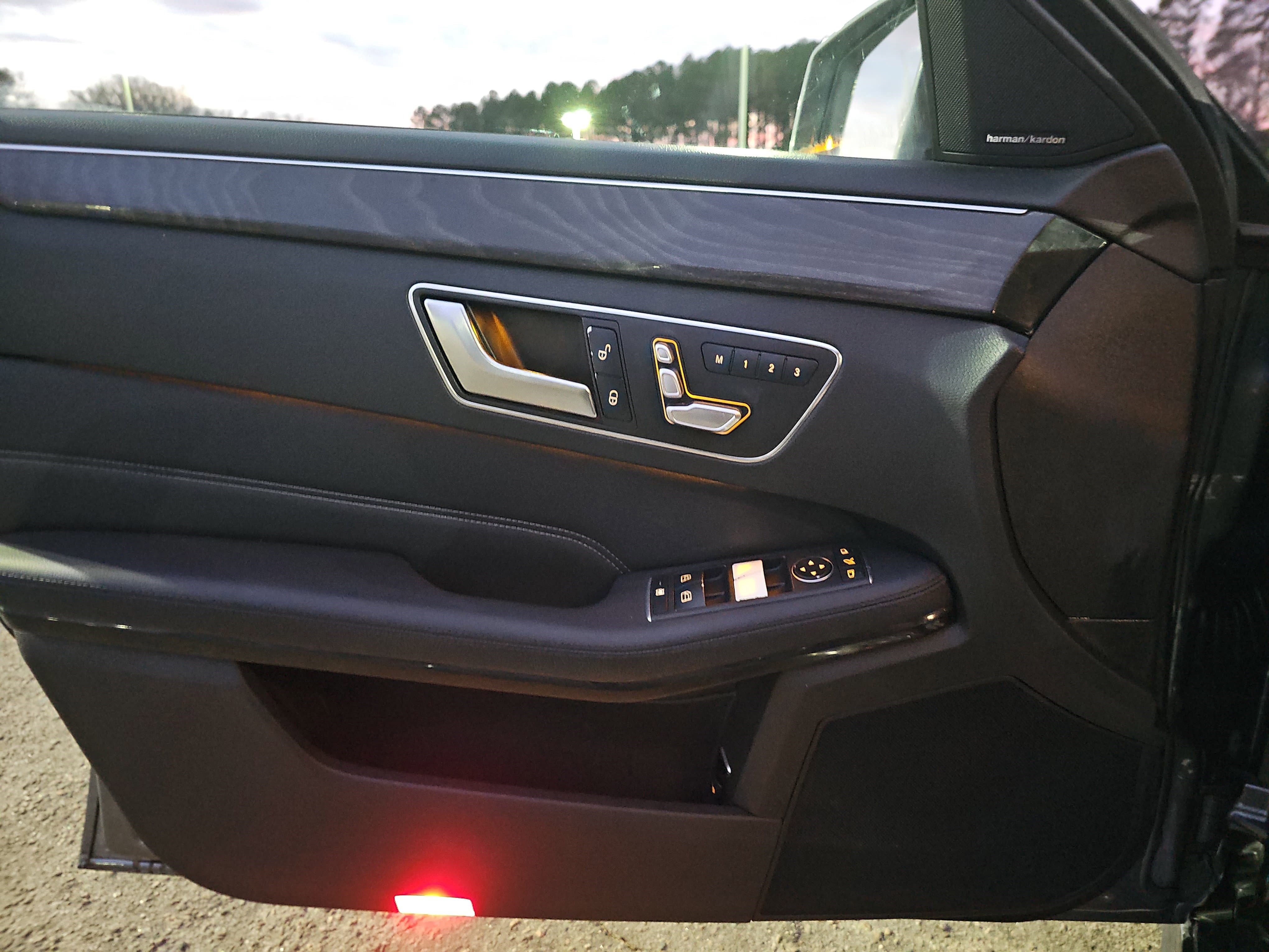 Used 2016 Mercedes-Benz E 350 Sedan image 28