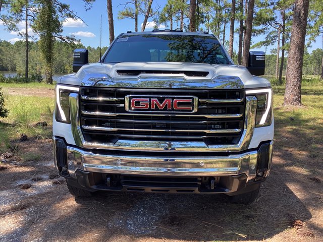 New 2025 GMC Sierra 3500 SLT w/ SLT Premium Package