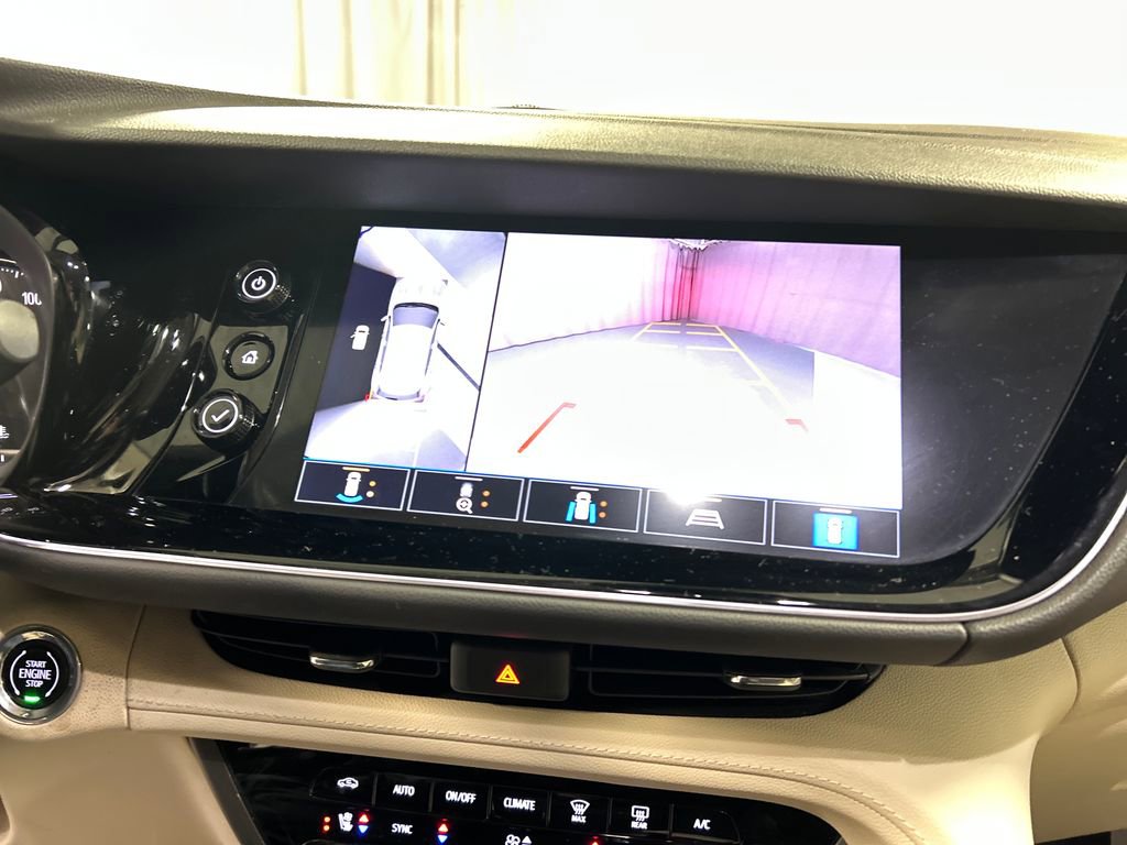 Used 2021 Buick Envision Avenir w/ Technology Package II image 18