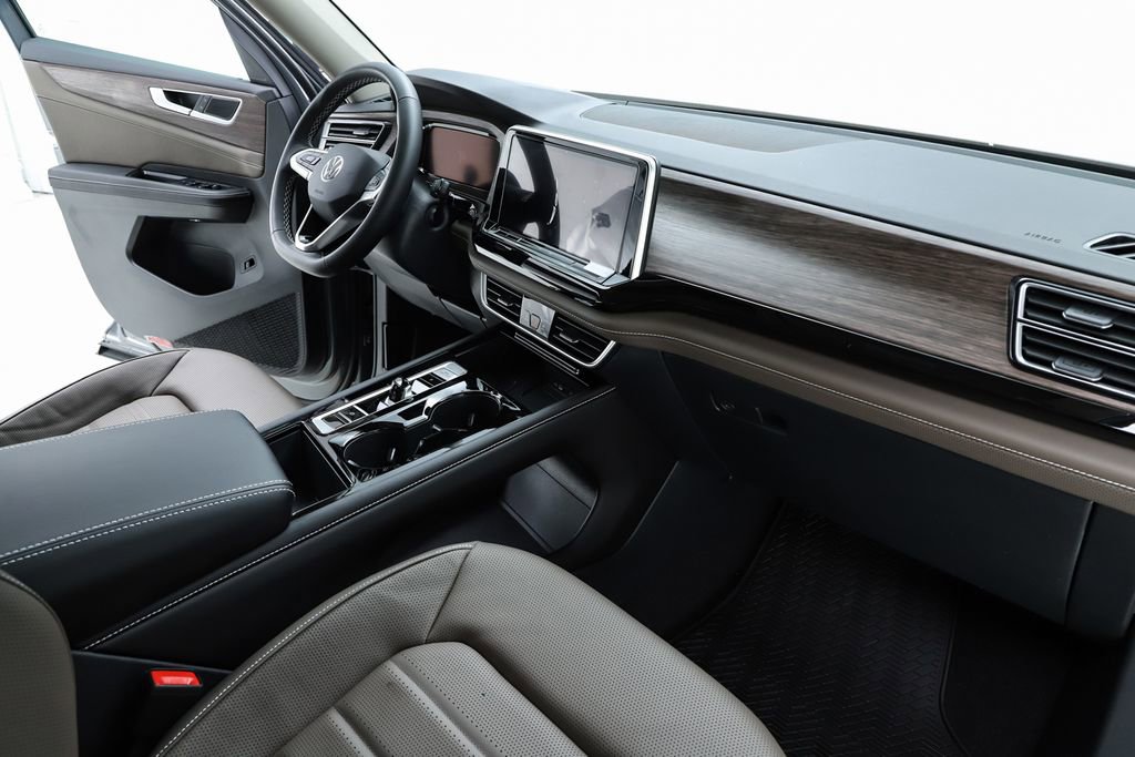 New 2026 Volkswagen Atlas SEL image 33