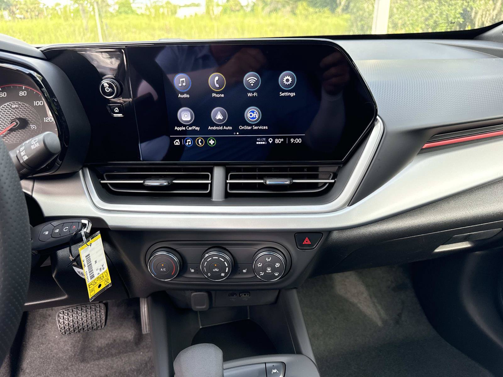 New 2026 Chevrolet Trax RS w/ Sunroof Package FWD image 23
