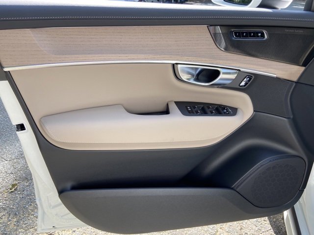 New 2026 Volvo XC90 T8 Plus image 13