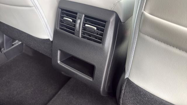 New 2026 Mitsubishi Outlander SE FWD image 25